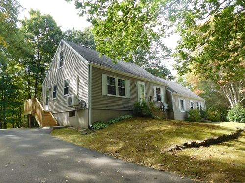101 Stage Harbor Rd, Marlborough, CT, 06447-1160 | Card Image