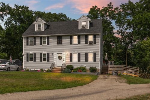 24-24 Greenhill Farm Rd, Haverhill, MA, 01832 | Card Image