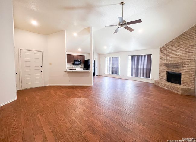 7914 Forest Cabin, House other with 3 bedrooms, 2 bathrooms and null parking in Live Oak TX | Image 6