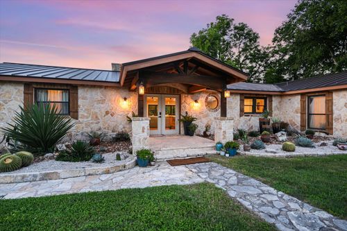 2411 Spoke Hollow Rd, Wimberley, TX, 78676-5743 | Card Image