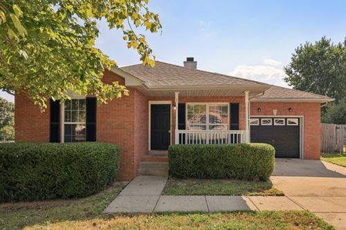 1447 Amy Ave, Clarksville, TN, 37042-7034 | Card Image
