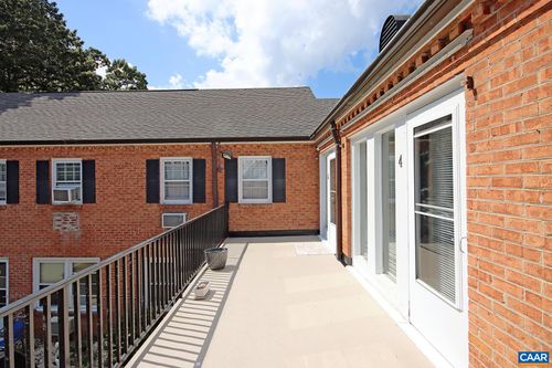 apt-4-2114 Ivy Rd, CHARLOTTESVILLE, VA, 22903-1734 | Card Image