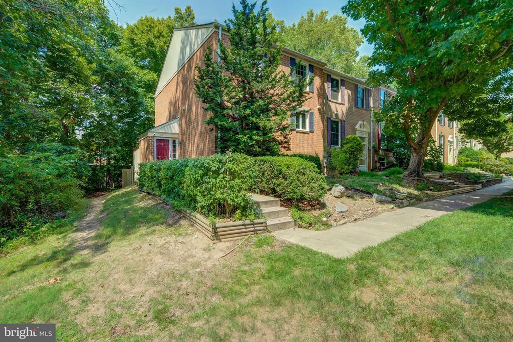 Wind Way, Columbia, MD 21044