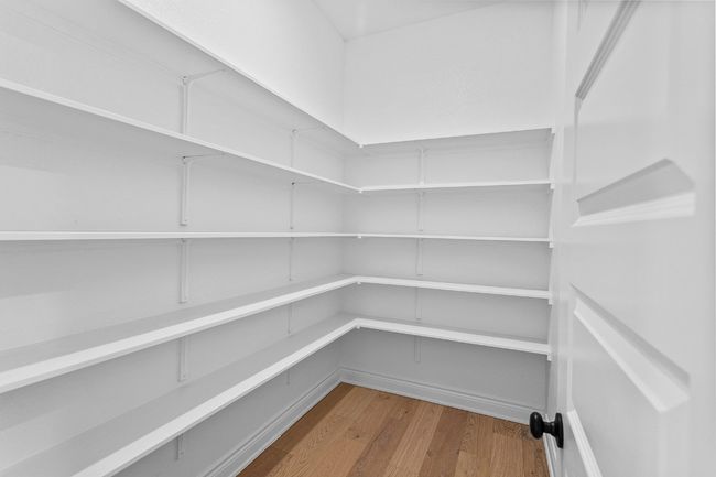 Oversized walk in kitchen pantry | Image 10