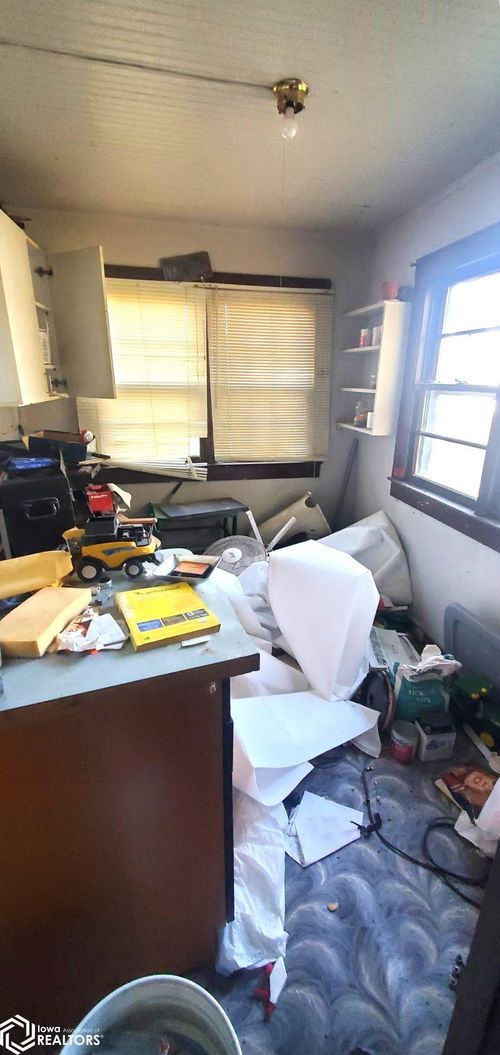 1107 Campbell St, Ayrshire, IA, 50515-8564 | Card Image