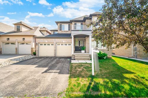 2098 Wildfel Way, Oakville, ON, L6M0E2 | Card Image