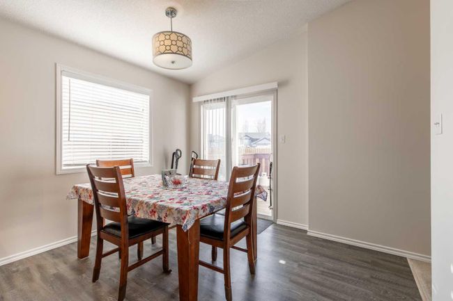215 Heritage Court W, Home with 4 bedrooms, 2 bathrooms and 2 parking in Lethbridge AB | Image 14