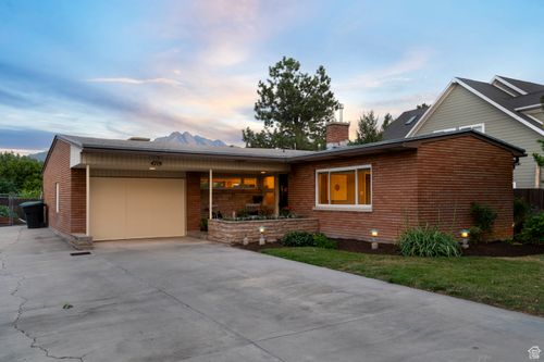 4719 S Rainbow Dr, Murray, UT, 84107-3811 | Card Image