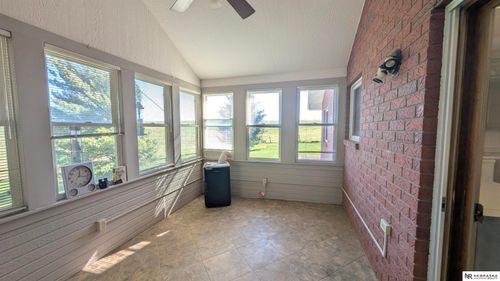 10-5843 Woodridge Ct, Lincoln, NE, 68506-4000 | Card Image