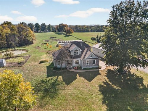 36605 E Pink Hill Rd, Oak Grove, MO, 64075-6105 | Card Image