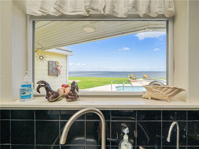 1170 S Virginia St, House other with 4 bedrooms, 4 bathrooms and null parking in Port Lavaca TX | Image 14