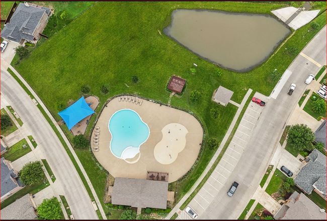 Bird's eye view of a pool | Image 28