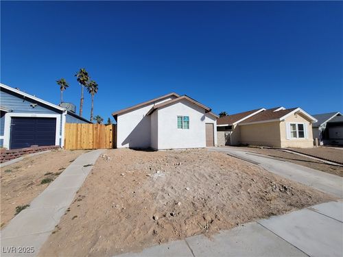 7324 Empress Dr, Las Vegas, NV, 89147-4607 | Card Image