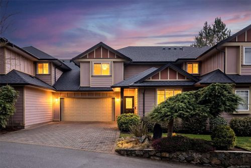 6-15 Helmcken Rd, View Royal, BC, V8Z7Z7 | Card Image