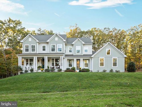 8524 Laroque Run Dr, FREDERICKSBURG, VA, 22407-1932 | Card Image