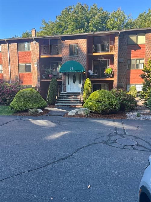 apt-7-19 Fuller Rd, Foxboro, MA, 02035-4007 | Card Image