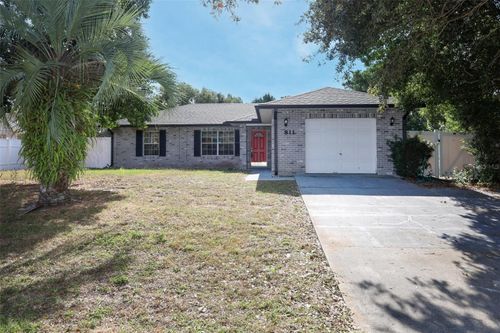 811 Superior St, Deltona, FL, 32725-5586 | Card Image