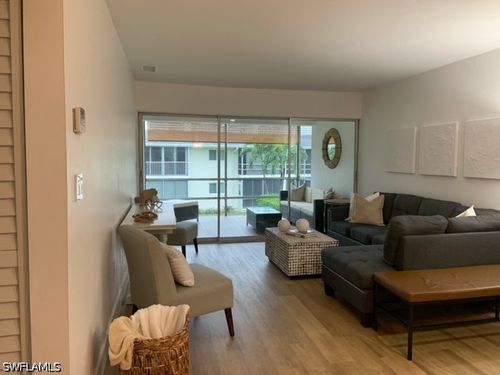201-1417 Chesapeake Ave, NAPLES, FL, 34102-0516 | Card Image