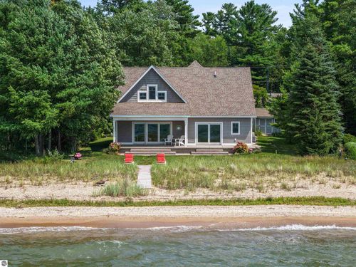6557 Deepwater Point Rd, Williamsburg, MI, 49690-9246 | Card Image