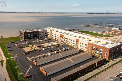 102-401 W Shoreline Dr, Sandusky, OH, 44870-0901 | Card Image
