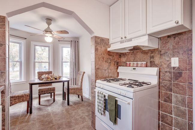 Matching White Appliances | Image 8