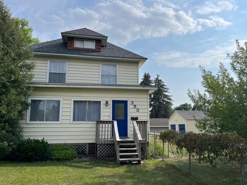 353 Willow St E, Detroit Lakes, MN, 56501-4005 | Card Image