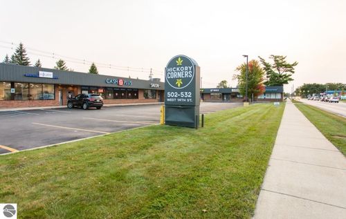 504 W Fourteenth Street, Traverse City, MI, 49684 | Card Image