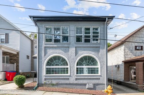 22 Darte Ave, Carbondale, PA, 18407-2131 | Card Image