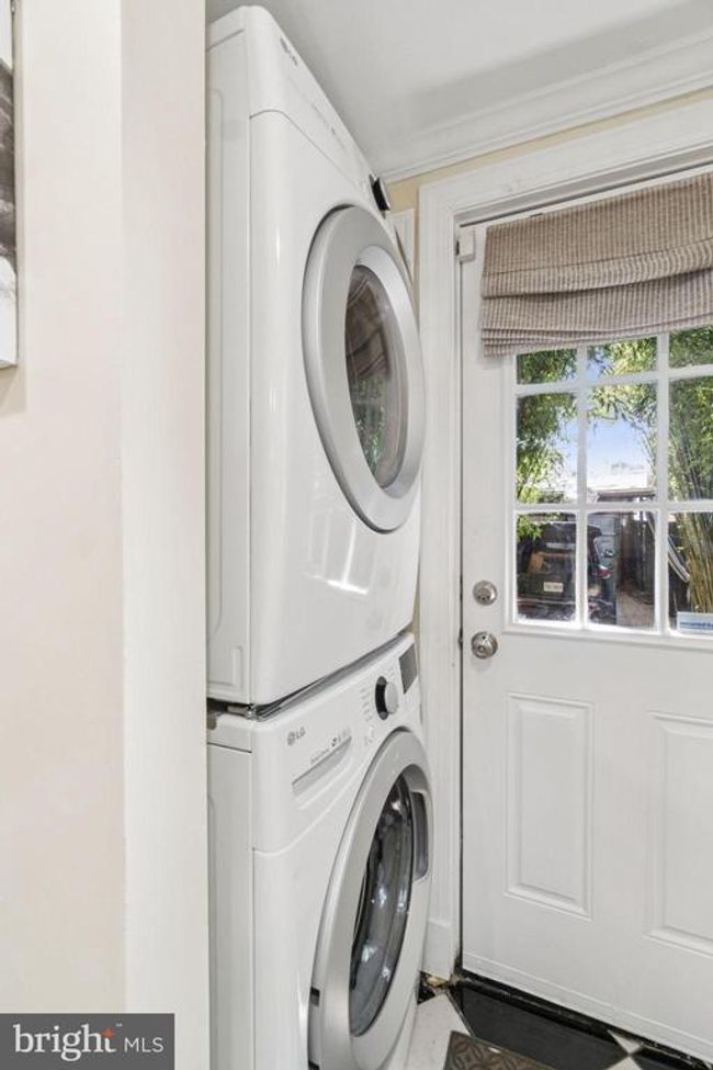 1317 Potomac Ave Se, Townhouse with 2 bedrooms, 1 bathrooms and null parking in WASHINGTON DC | Image 15