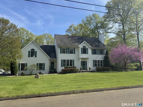 37 Oakwood Lane, Hamden, CT, 06518 | Card Image