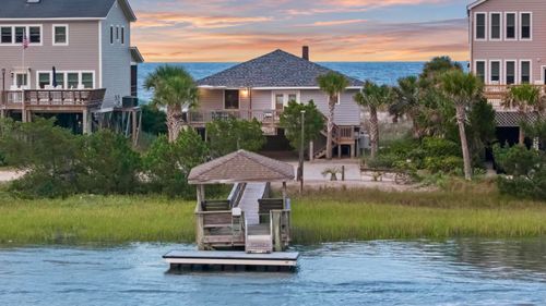 670 Springs Ave, Pawleys Island, SC, 29585-7124 | Card Image