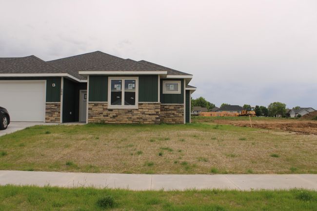 Side Yard | Image 17