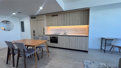 3604-225 N Miami Ave, Miami, FL, 33128-1965 | Card Image