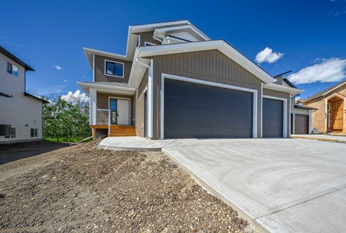 10506 134a Ave, Grande Prairie, AB, T8X0W4 | Card Image