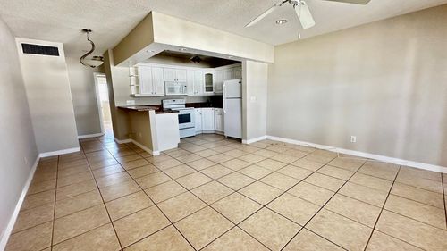 apt-305-5201 Ne 24th Ter, Fort Lauderdale, FL, 33308-3957 | Card Image