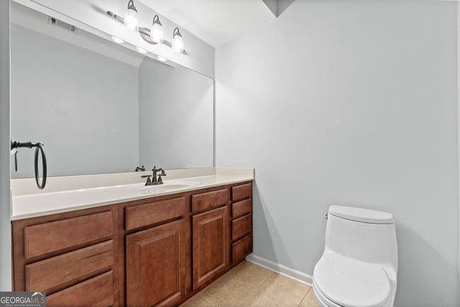 406 Kenley Ct, Condo with 2 bedrooms, 2 bathrooms and 2 parking in McDonough GA | Image 18