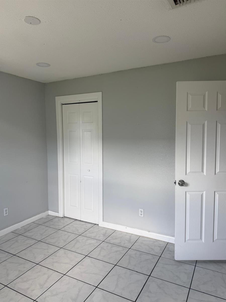 Residential Lease in Fort Pierce 2