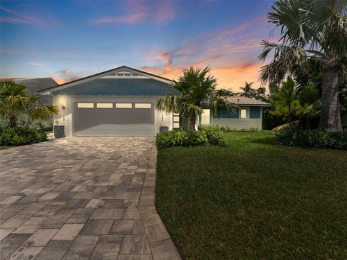 819 59th Ave, ST PETE BEACH, FL, 33706-2223 | Card Image