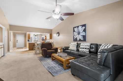 31-350 S Wildwood Dr, Branson, MO, 65616-7268 | Card Image