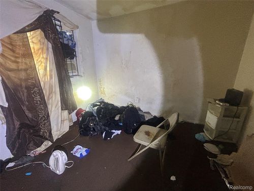 14055 Minock St, Detroit, MI, 48223-2873 | Card Image