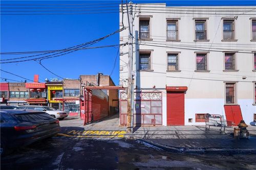 10211 44th Avenue, Corona, NY, 11368 | Card Image