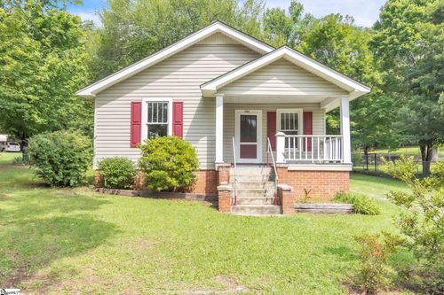 704 Slater Rd, Marietta, SC, 29661-9509 | Card Image