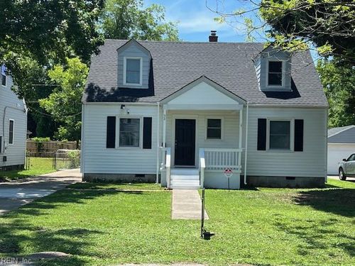 32 W Southampton Ave, Hampton, VA, 23669-4337 | Card Image