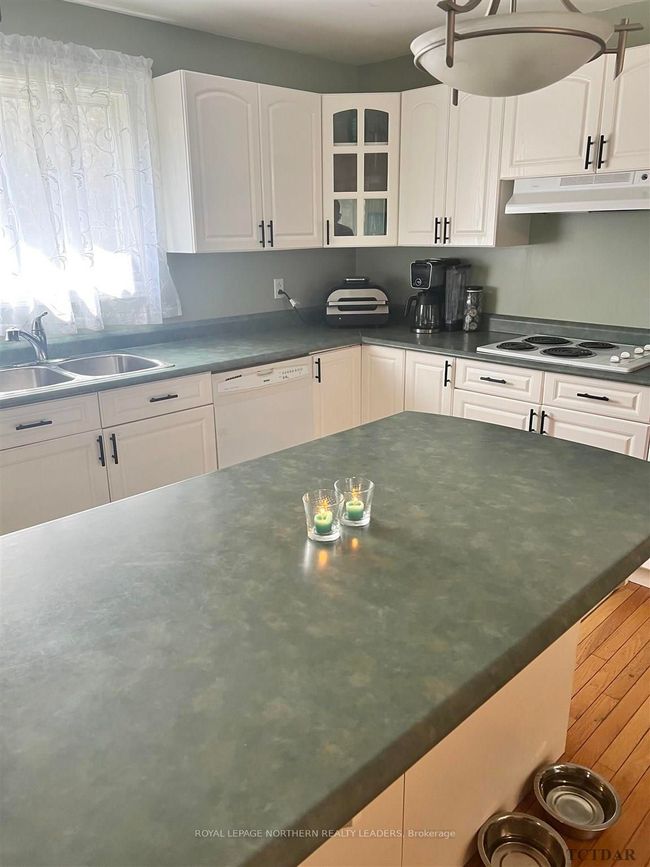 31 Poplar St, House other with 2 bedrooms, 2 bathrooms and 10 parking in Dowling ON | Image 10
