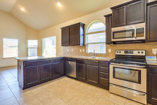 4013 Lazy River Ranch Rd, House other with 3 bedrooms, 2 bathrooms and null parking in Roanoke TX | Image 10