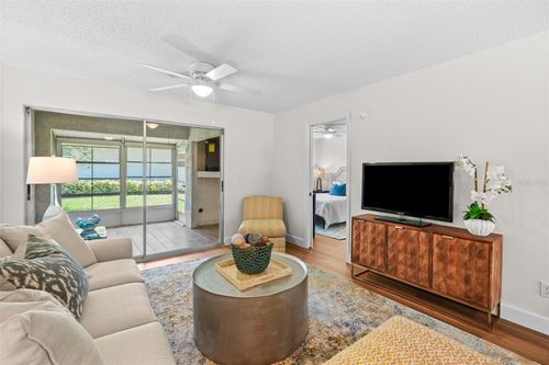 apt-802-2460 Northside Dr, CLEARWATER, FL, 33761-2246 | Card Image