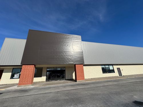 2826 W Locust St, Davenport, IA, 52804-3354 | Card Image