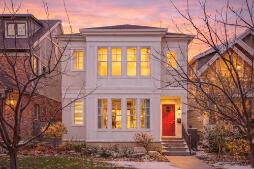 96 Beny-Sur-Mer Rd Sw, Calgary, AB, T3E7A2 | Card Image