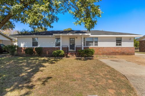 104 Colorado Ave, Muscle Shoals, AL, 35661-3130 | Card Image