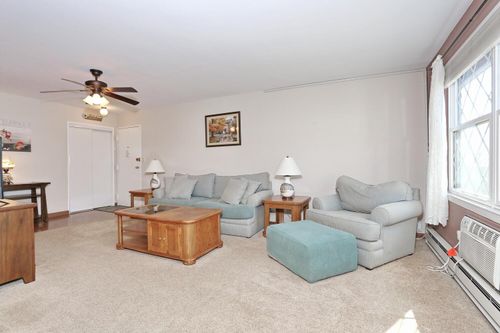 369 Sierra Vista Ln, Valley Cottage, NY, 10989-2707 | Card Image